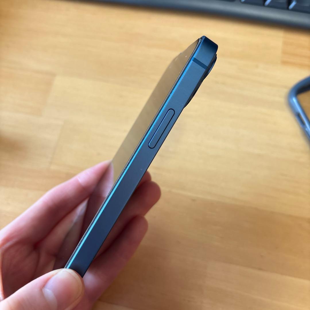 Apple iPhone 13 128GB SIMフリー　ブルー ケース付き