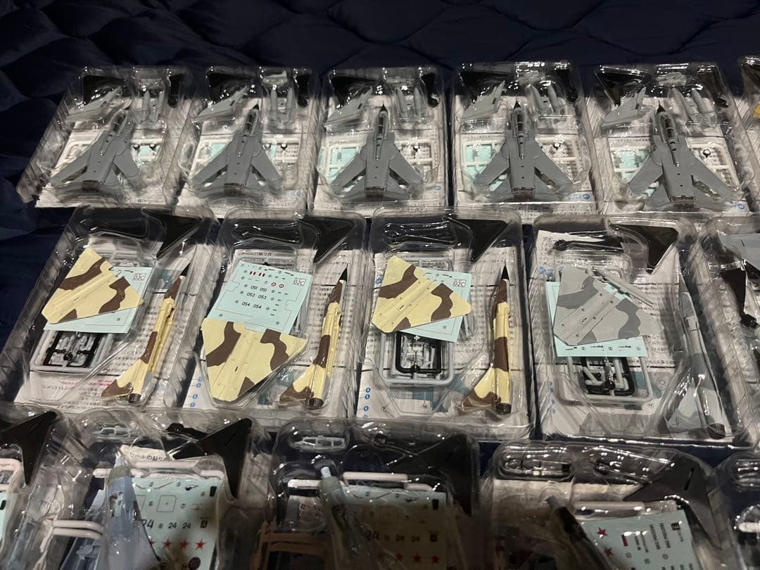 【30機】 エフトイズ 1/144 ブリスター未開封 戦闘機 プラモデル