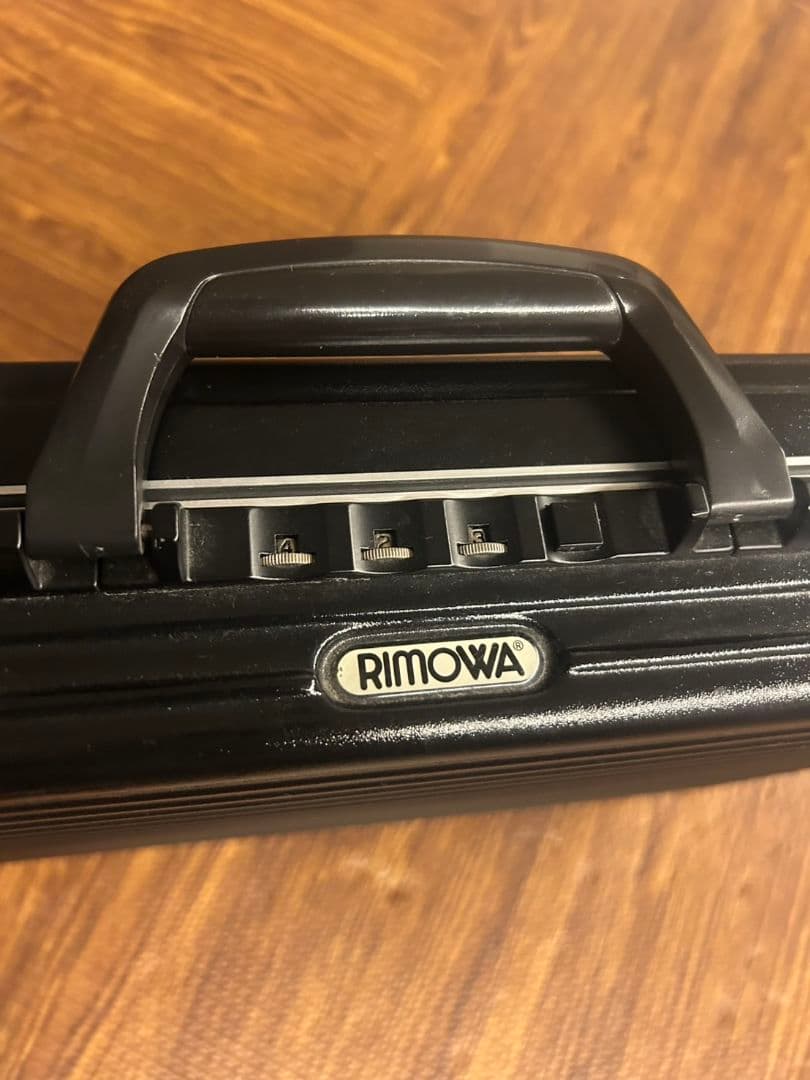 リモワ 2WAY アタッシュケース ブラック ハンドバック　スーツケース