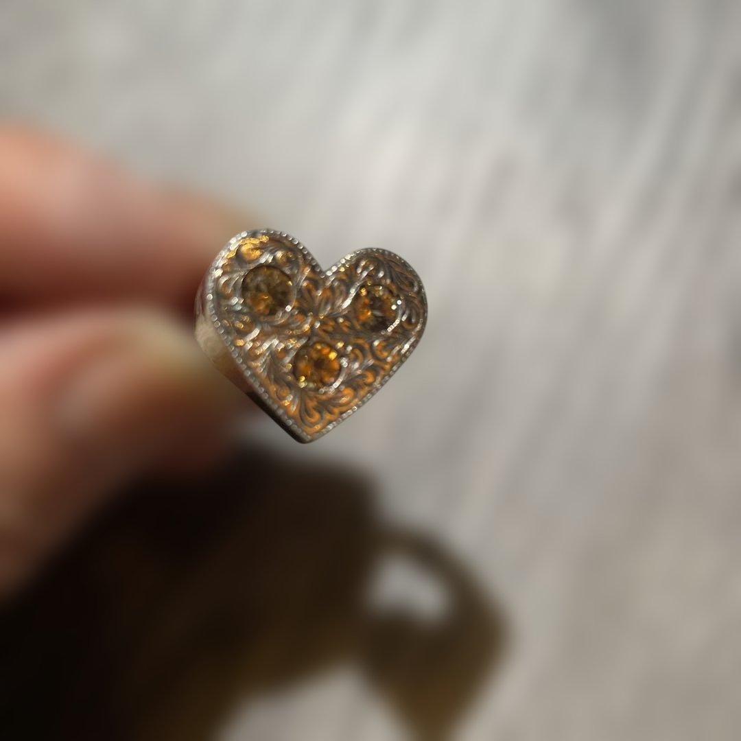 アクセサリー ANTIDOTE BUYERS CLUB Engraved Heart Ring