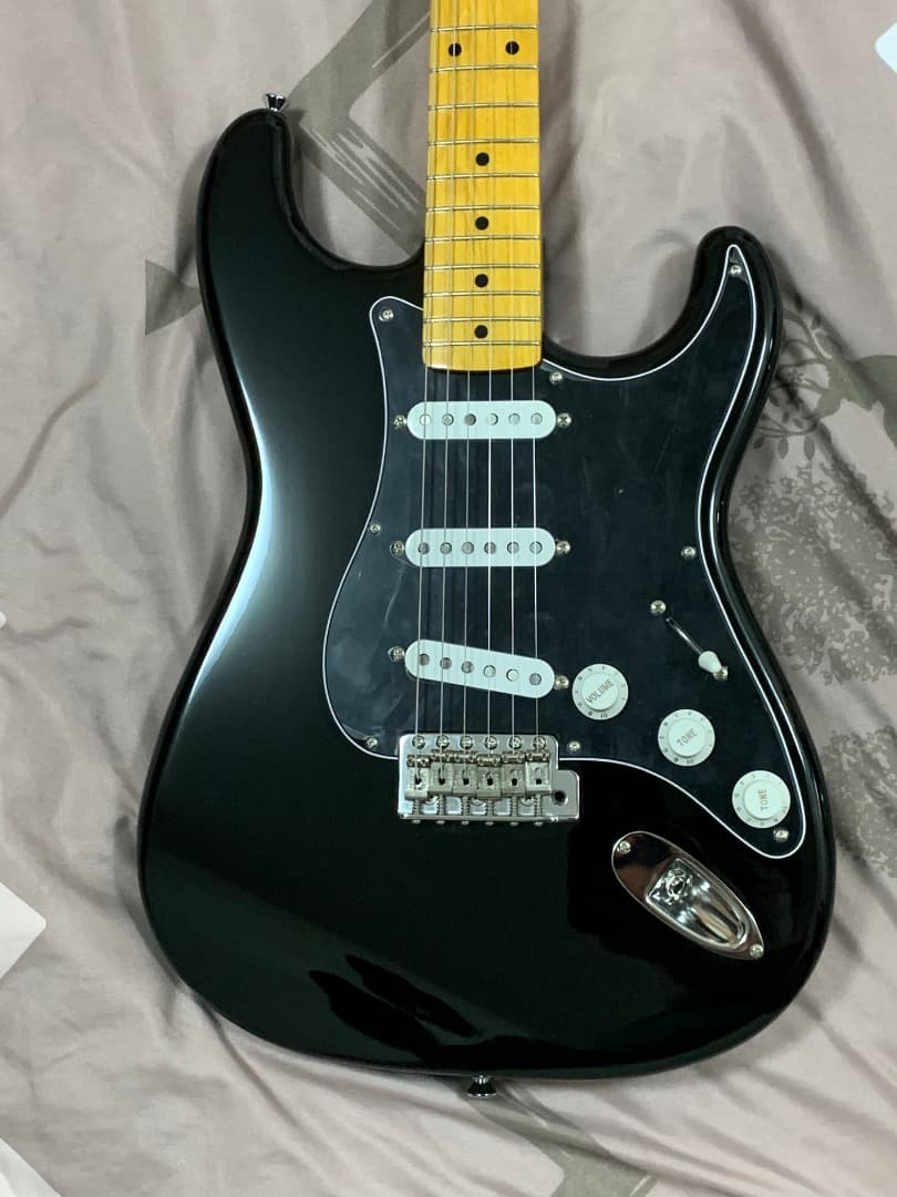 ギター Fender ST57-US (Made in Japan)