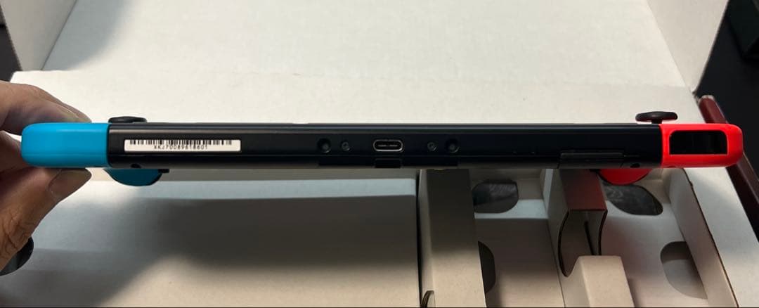 703 動作確認済 Switch バッテリー強化モデル 2021年製