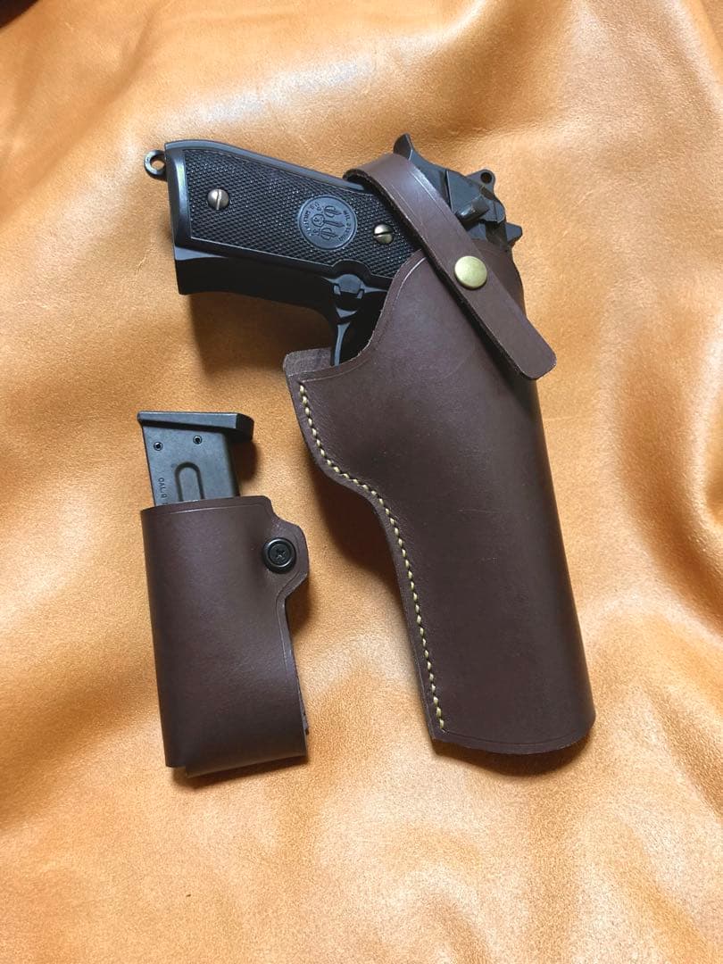 ベレッタM92F系用右利きレザーホルスター ＆ポーチセットNo.654