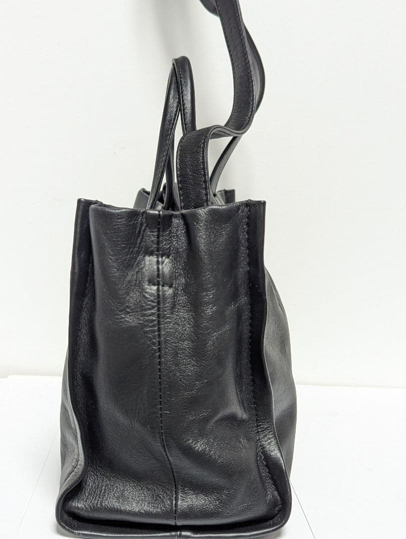 美品 イアパピヨネ 2way ショルダーバッグ ゾウ レザー ブラック