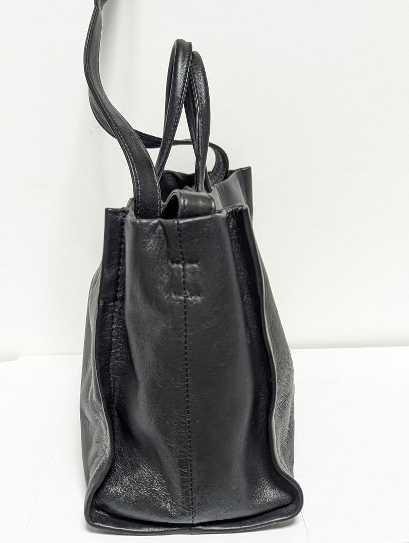 美品 イアパピヨネ 2way ショルダーバッグ ゾウ レザー ブラック