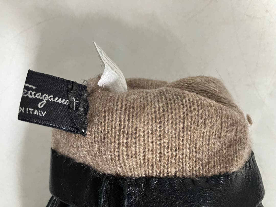 フェラガモ　レザー手袋　カシミア　表記サイズ8