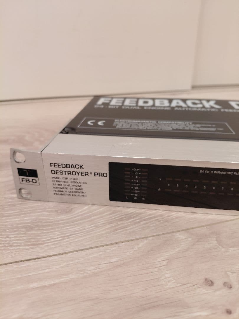 BEHRINGER FEEDBACK DESTROYER 「DSP 1100P」