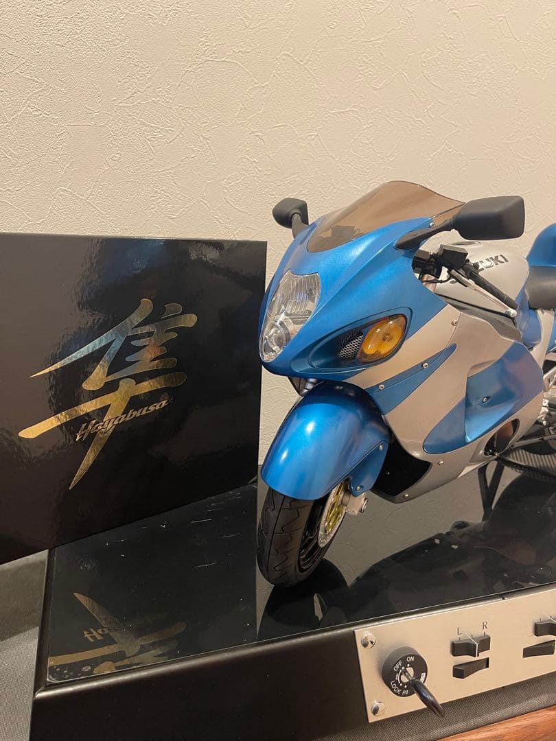 デアゴスティーニ SUZUKI GSX-1300R隼 完成品 塗装 全80号