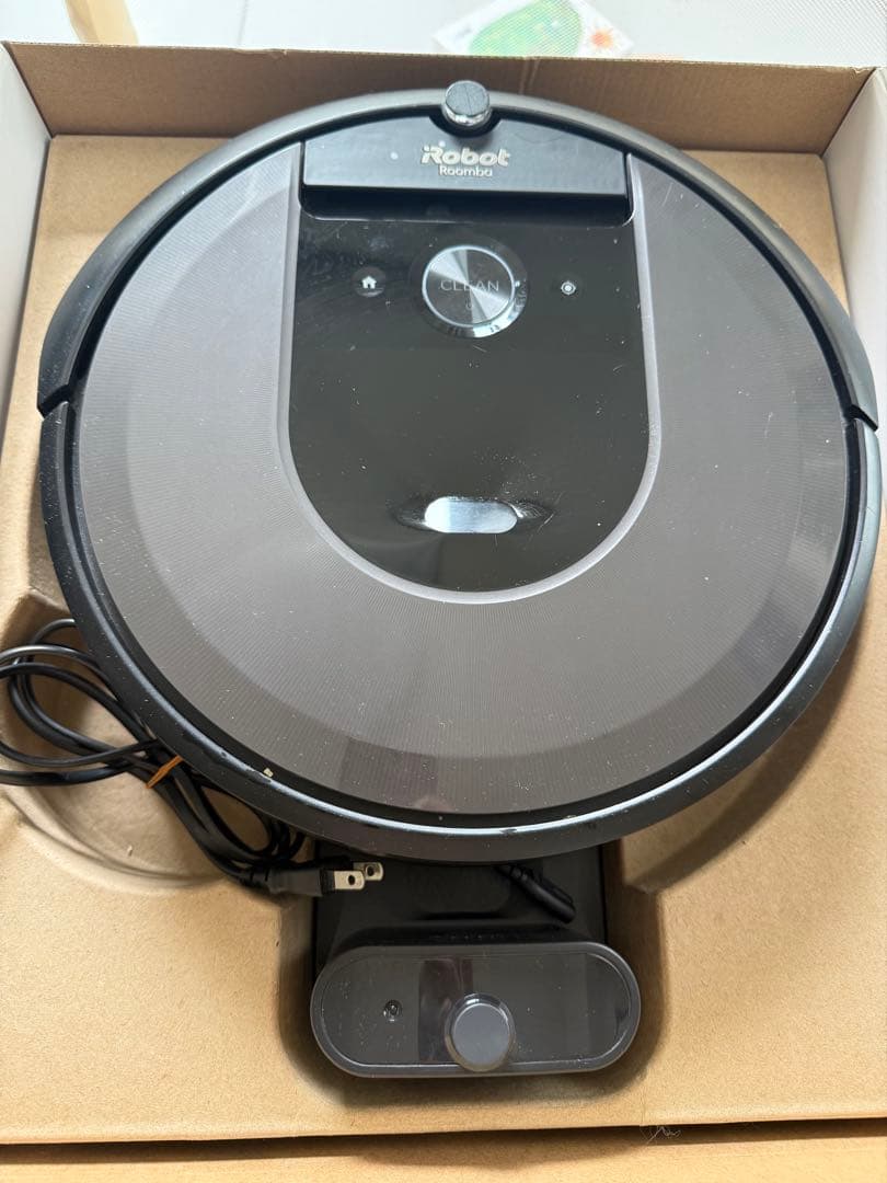 iRobot ルンバ i7 掃除ロボット　アイロボット　ロボット掃除機