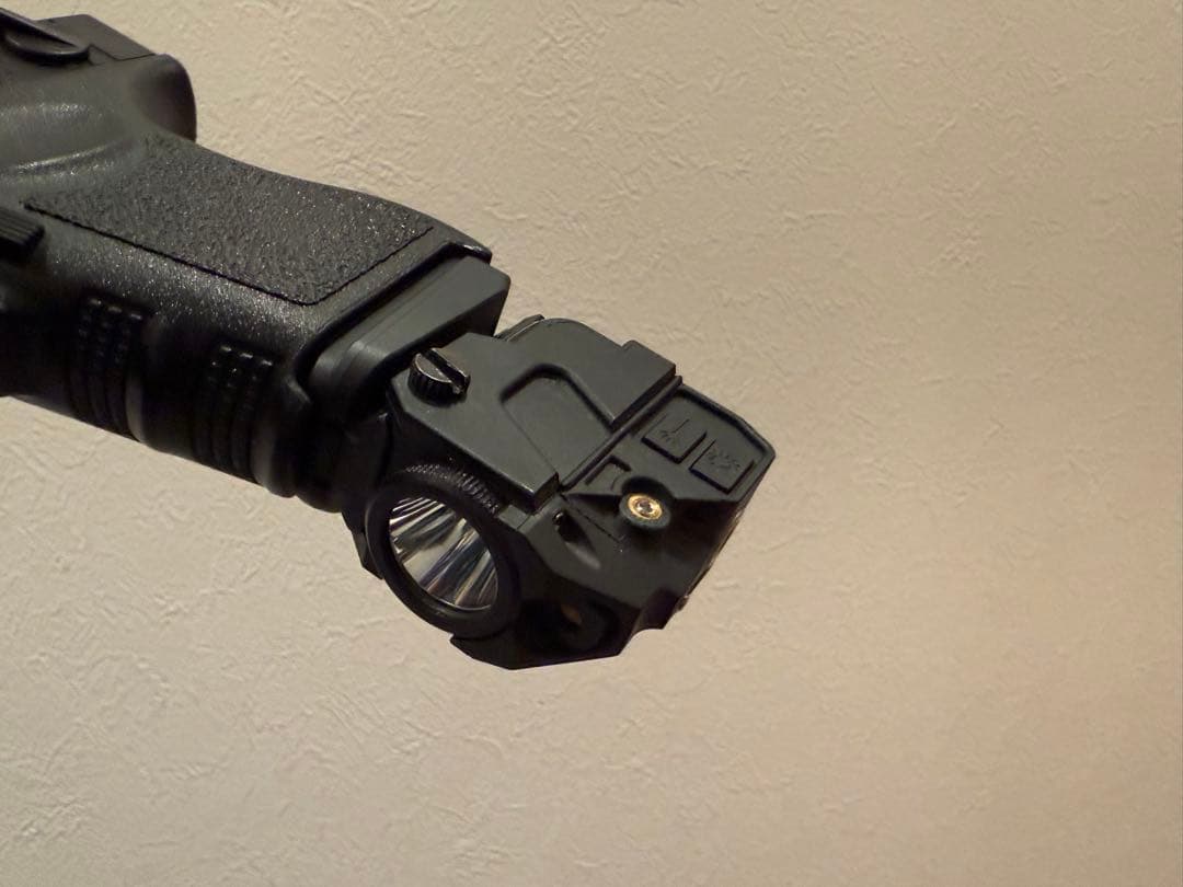 【希少】KSC G26C ベビーパラベラム　レイザーユニット、ロングマガジン付属