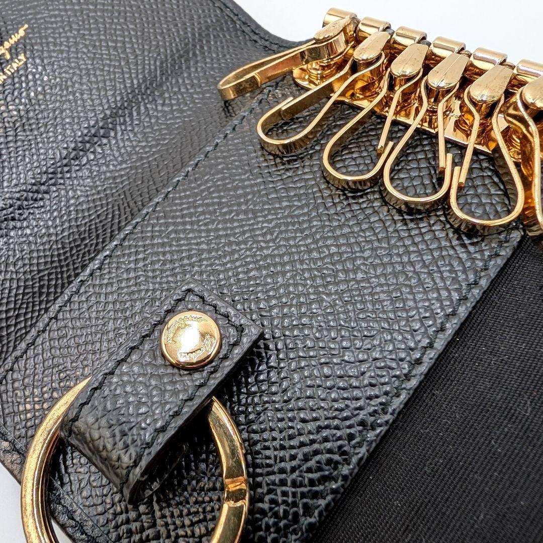 サルヴァトーレフェラガモ　ガンチーニ　6連キーケース　キーリング　ブラック　ネロ