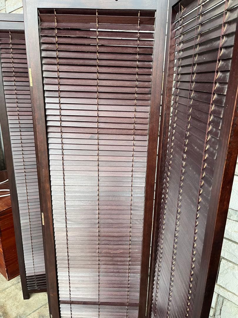 木製スラット式パーテーション 3つ折り　仕切り　目隠し