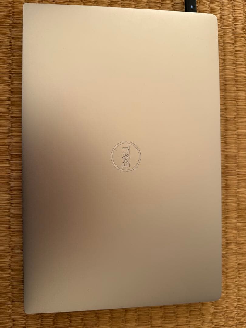 Dell ノートパソコン　xps 9370 4k タッチパネル