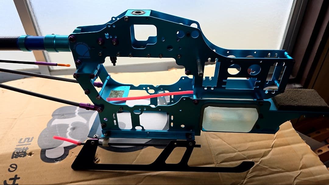 ヒロボーシャトル30用 アルミフレーム+Carbonパーツ