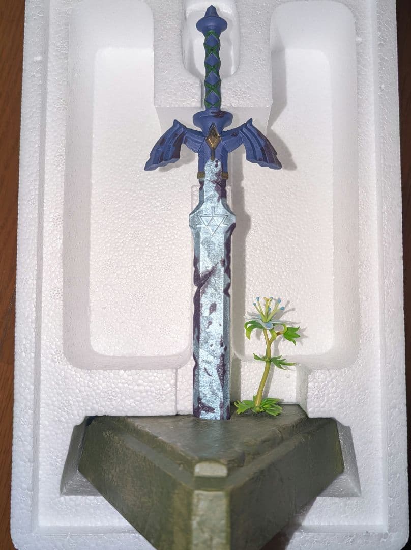 小*豆様 ゼルダの伝説ブレスオブザワイルド 回生のマスターソード フィギュア