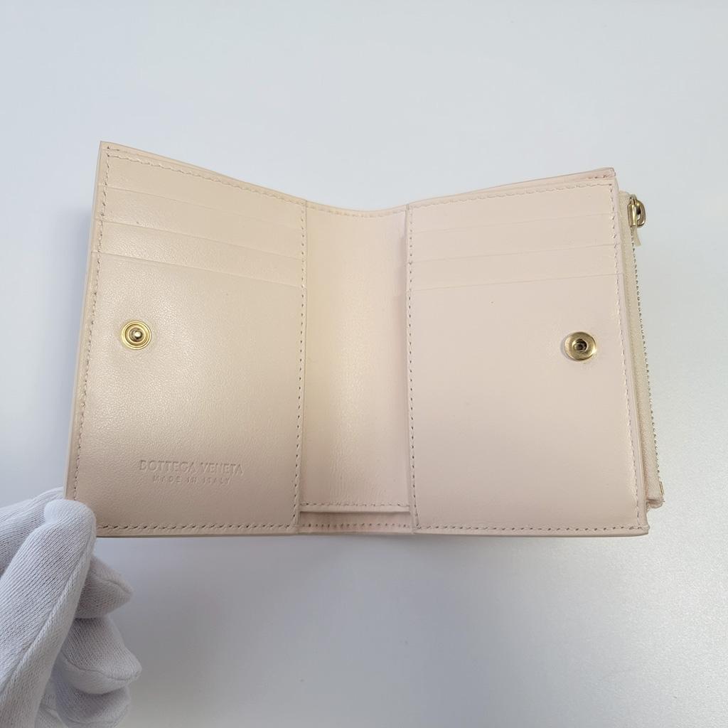 ボッテガヴェネタ　マキシイントレチャート　カセット二つ折財布ウォレット　ベージュ