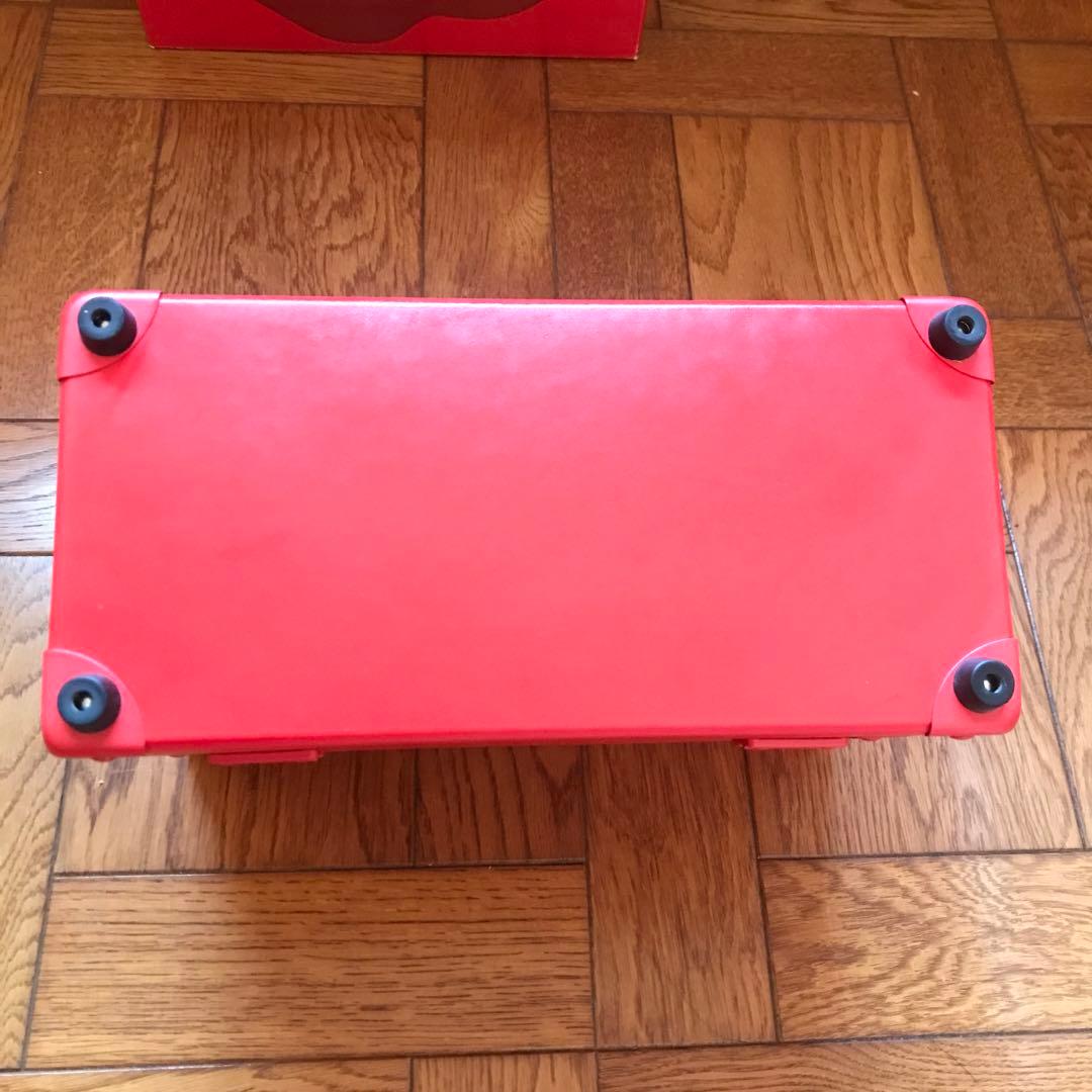 【shu uemura】限定　メイクボックス　赤