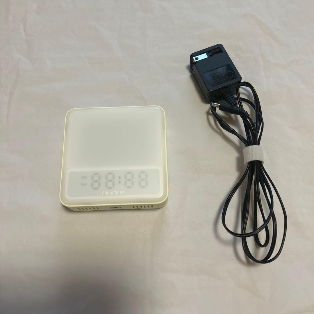 moonmoon トトノエライト 光目覚まし 取説なし