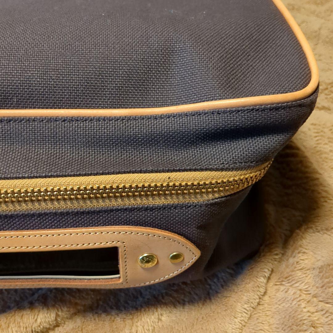 グローブトロッター キャリーケース カバー 南京錠 保存袋 オーナーズブック付き