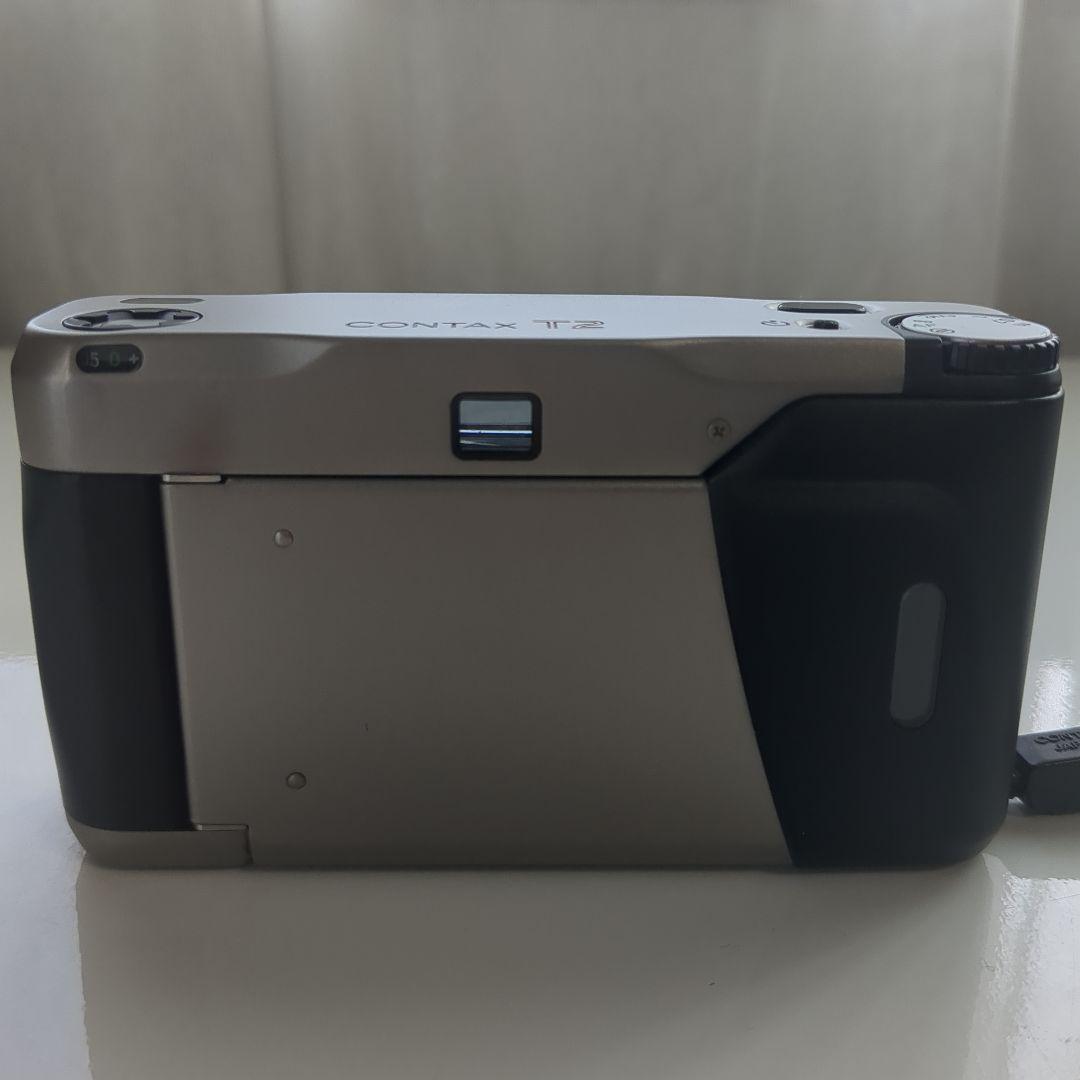 【高級コンパクトカメラ・希少】 Contax T2 　チタンクローム