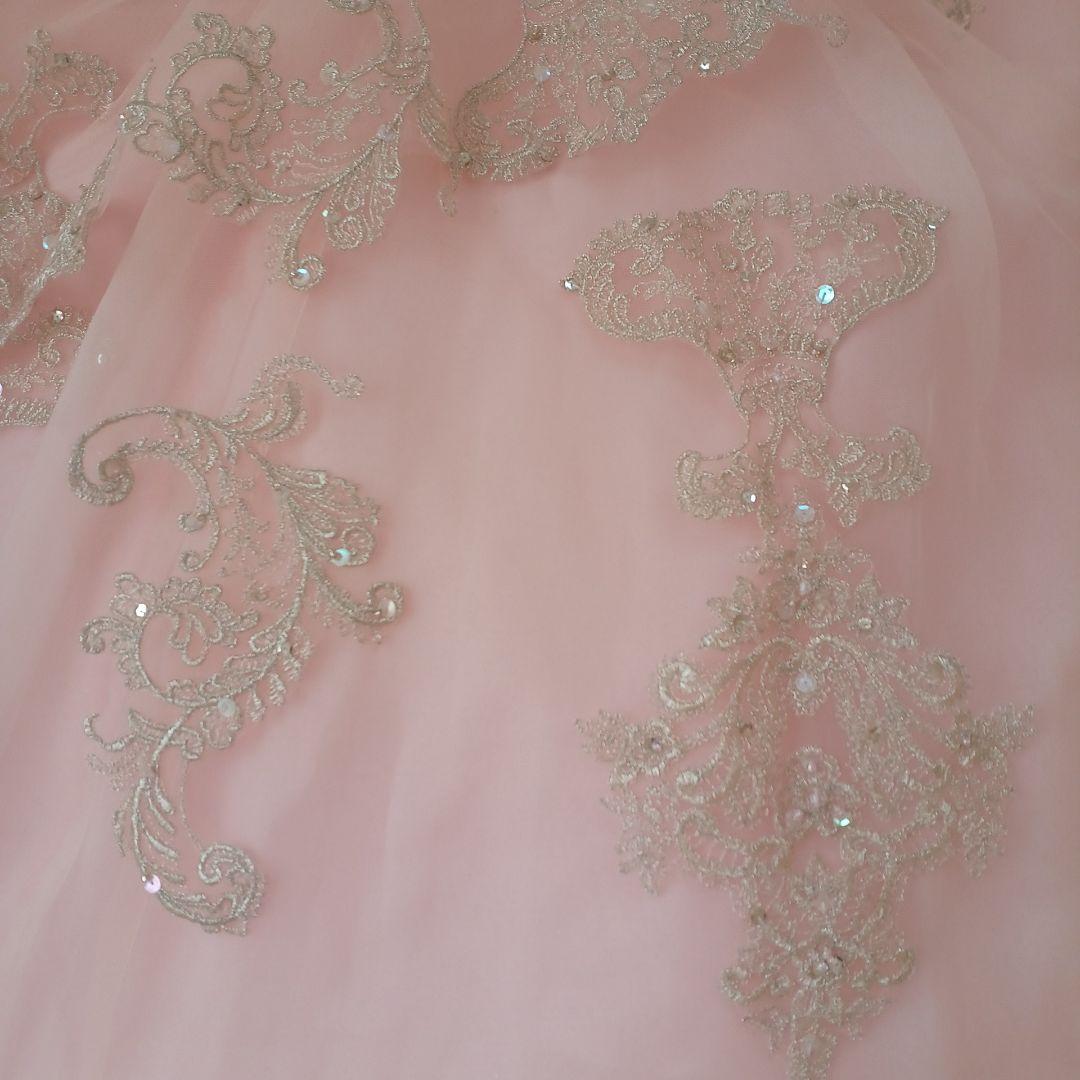 ピンク ストラップレス ウェディングドレス