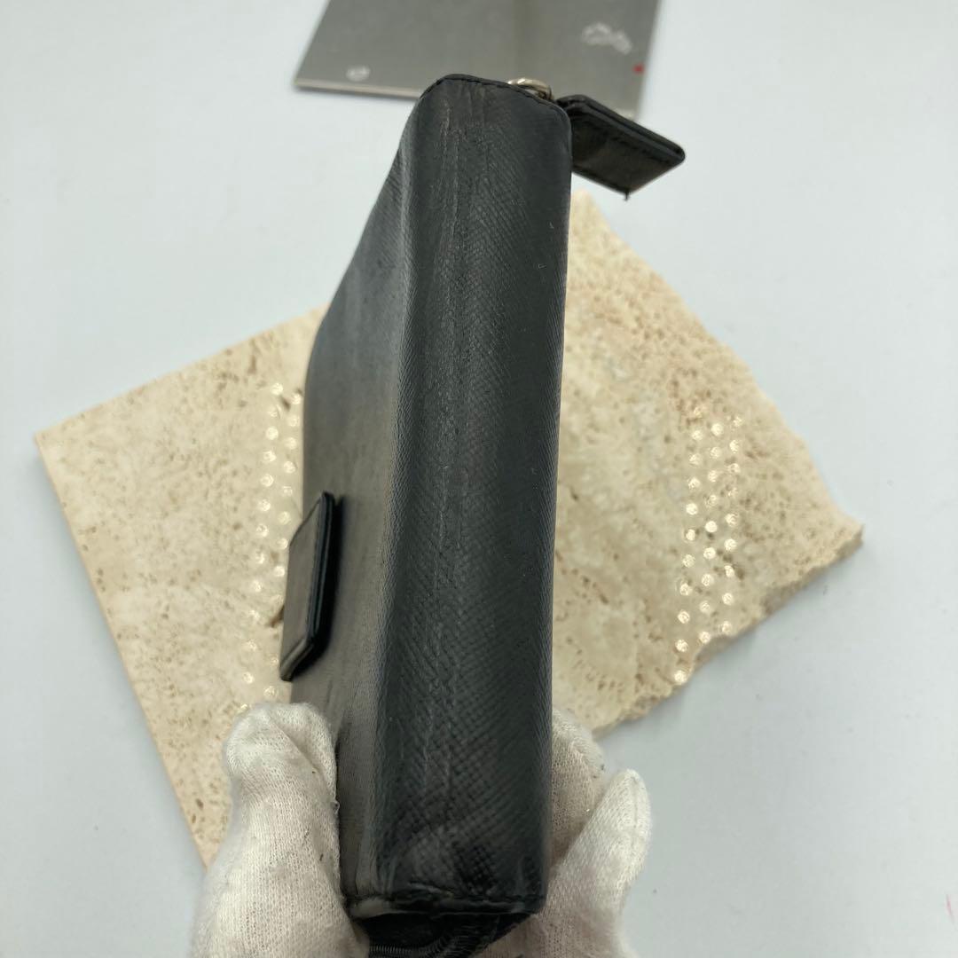 PRADA プラダ　折り財布　ブラック　サフィアーノ　250A