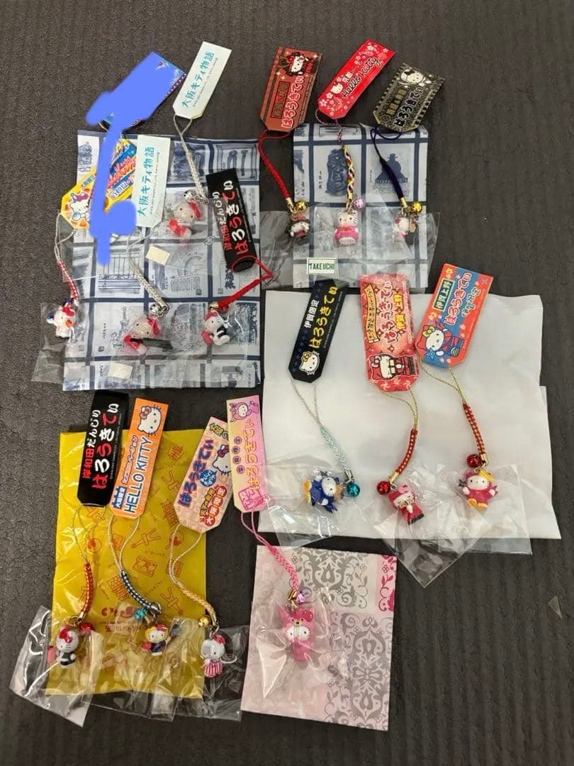 ハローキティ　根付け　キティちゃん　ストラップ