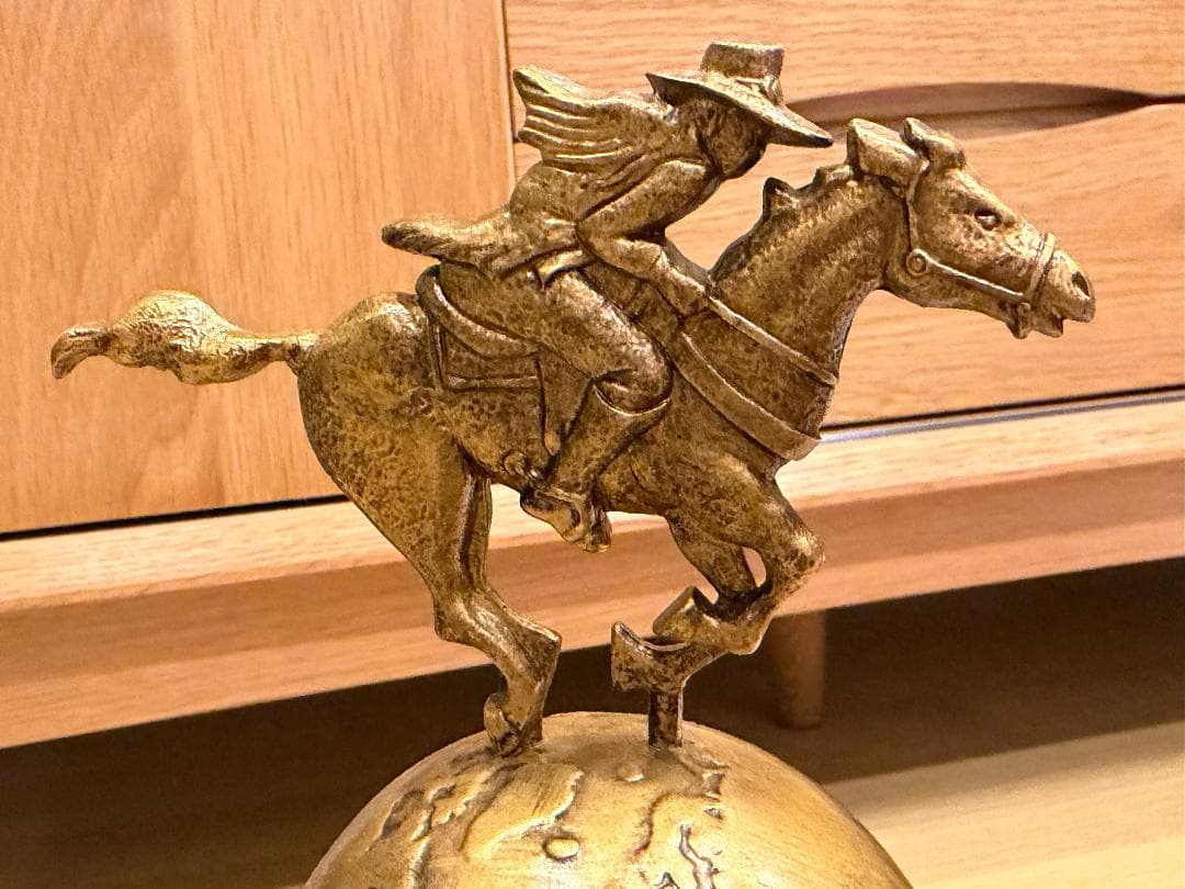 スティールボールラン　優勝トロフィー　　一番くじA賞　貯金箱