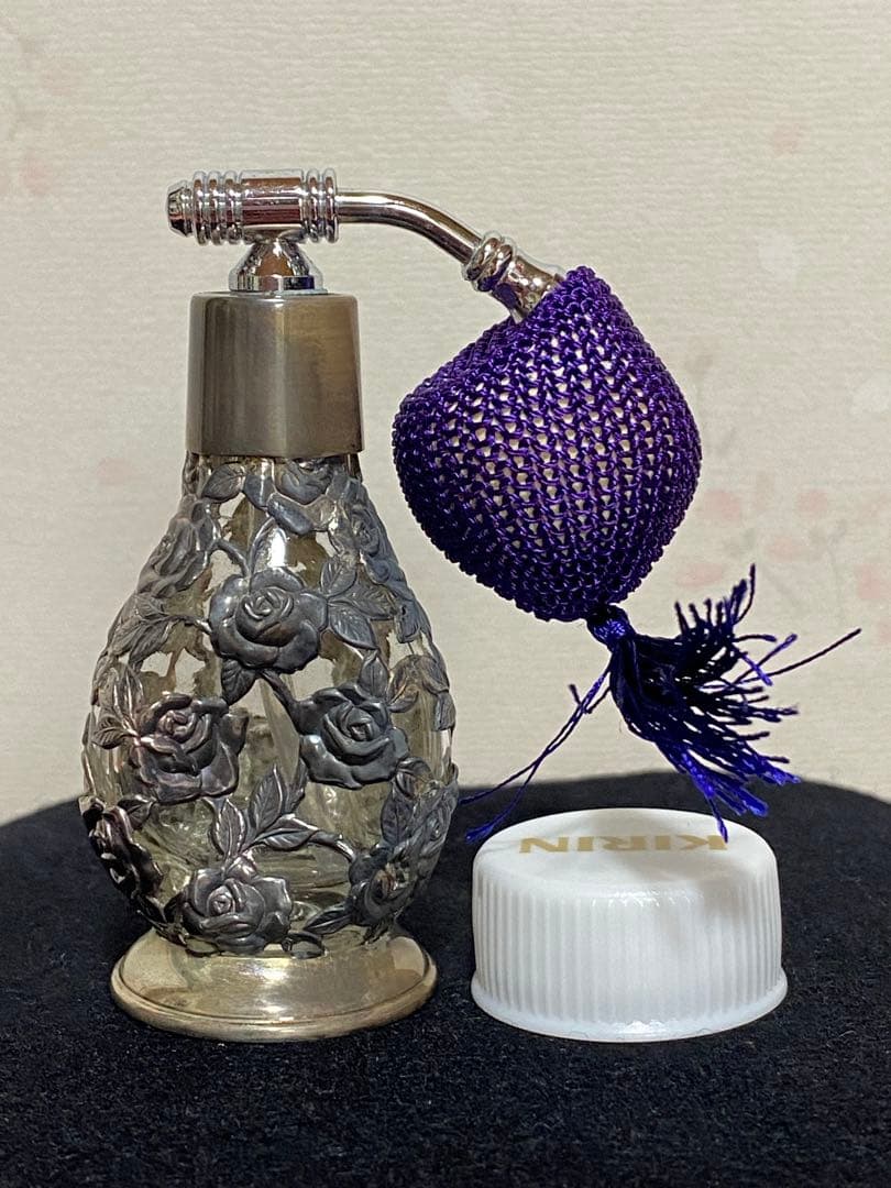 ♦銀製 ガラス 薔薇文様 透かし彫り 被せ 香水瓶 アールヌーボー様式 骨董品