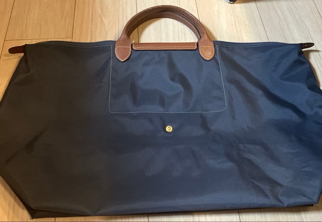 ロンシャン　パリ限定　ルプリアージュL