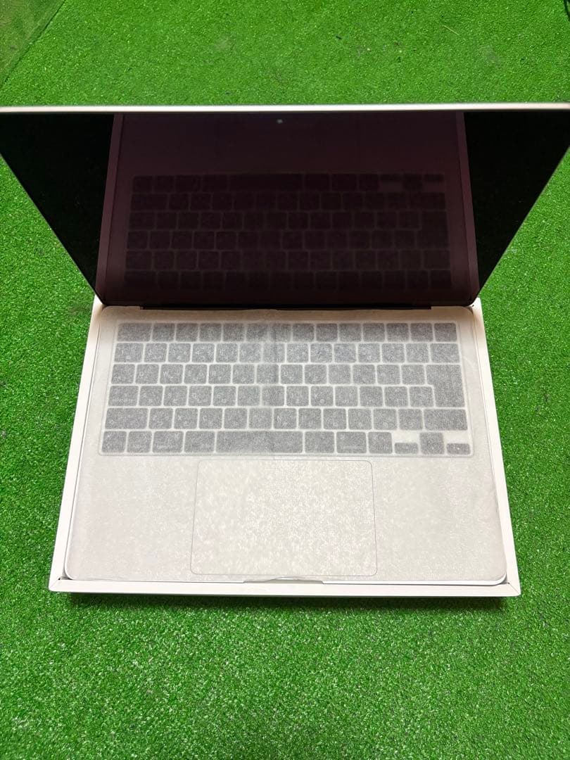 【期間限定値下げ】シルバー MacBook Ｍ2 SSD256GB メモリ8GB