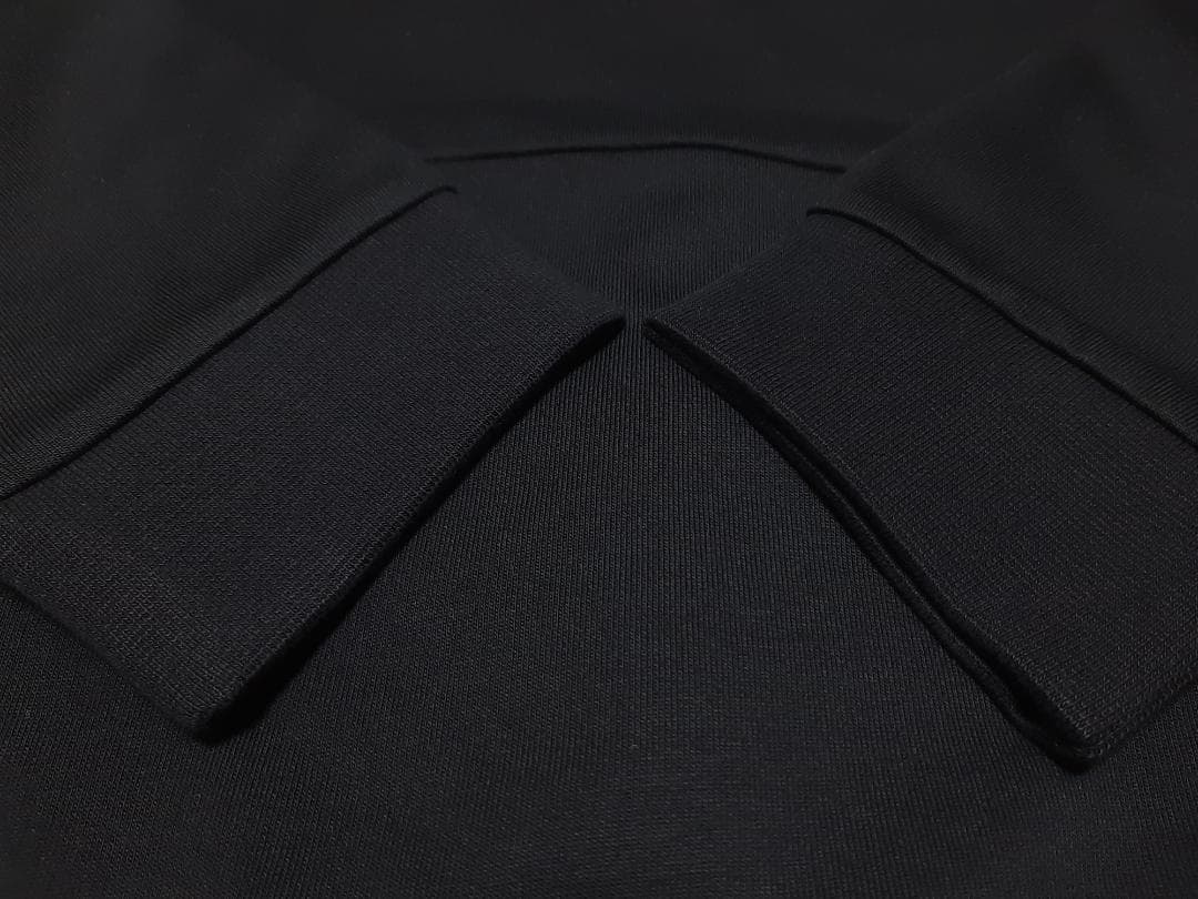 【新品】EA7/アルマーニジュニア　テーピング・黒スウェット　14A・14歳