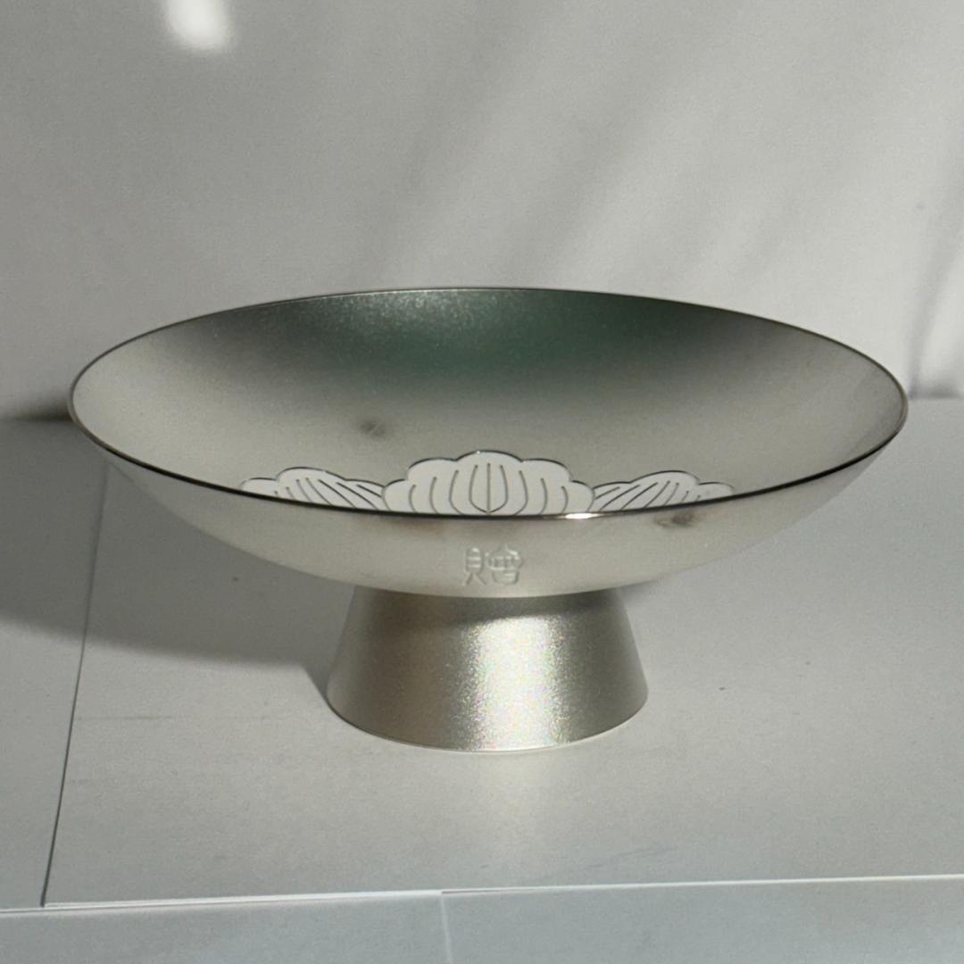 E19◆内閣総理大臣贈　銀盃　銀杯　純銀　140g　SILVER1000　箱付き