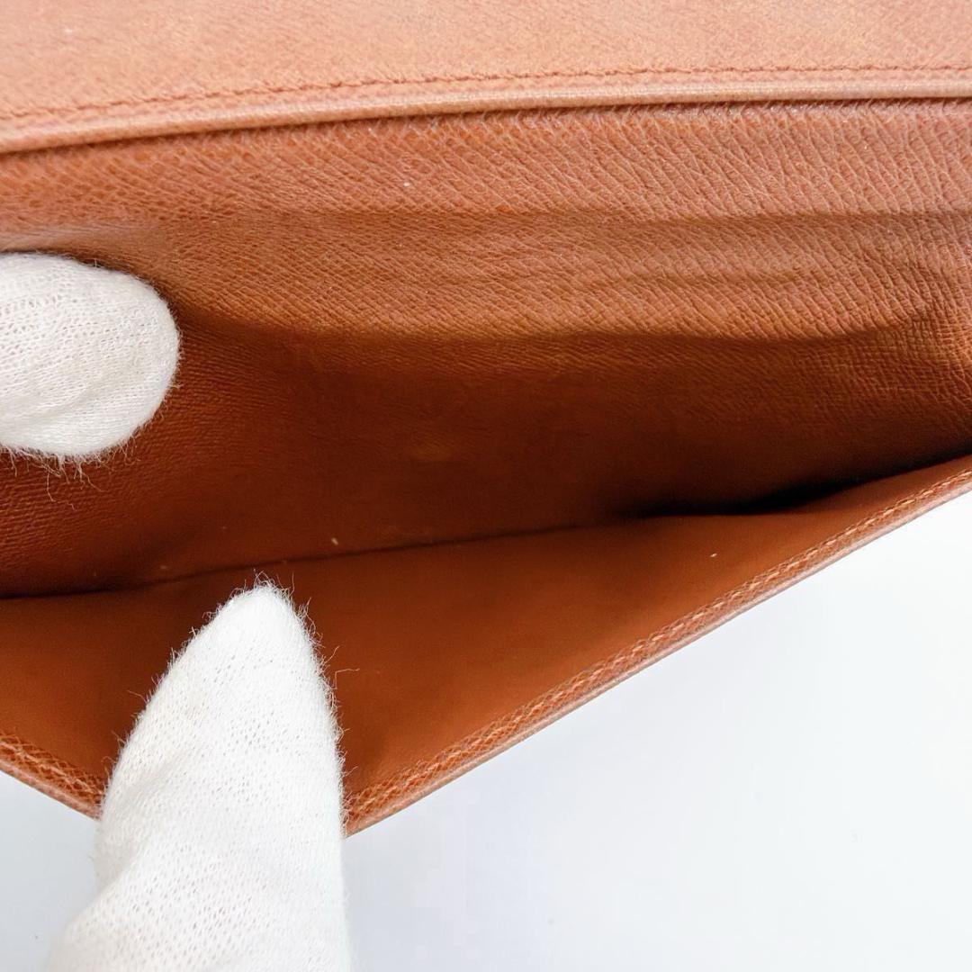 LOUIS VUITTON ルイヴィトン モノグラム　ポシェット パスポール