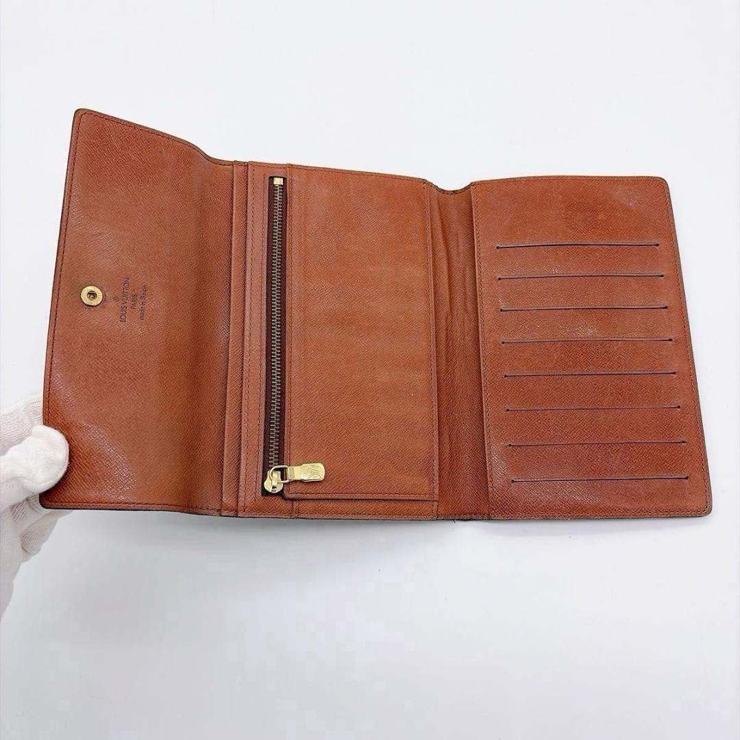 LOUIS VUITTON ルイヴィトン モノグラム　ポシェット パスポール