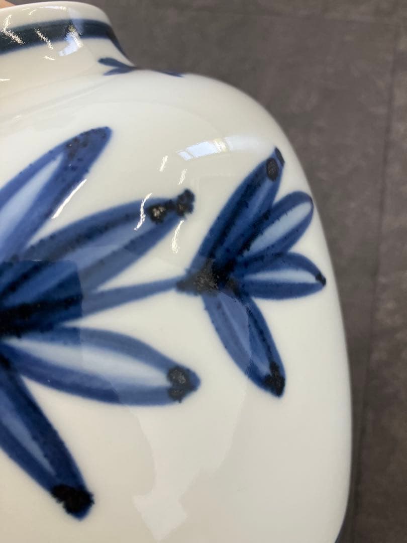 未使用！平安 近藤悠三 藤悠 染付 柘榴図 花瓶 人間国宝　骨董品　美術品