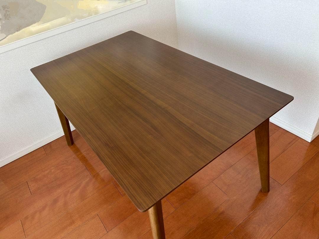 ダイニングテーブル《ウォールナット突板》ブラウン