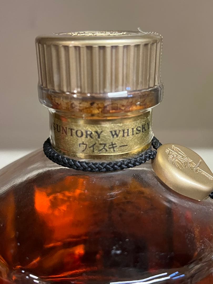 サントリー　ウィスキー　響　金キャップ　750ml未開封