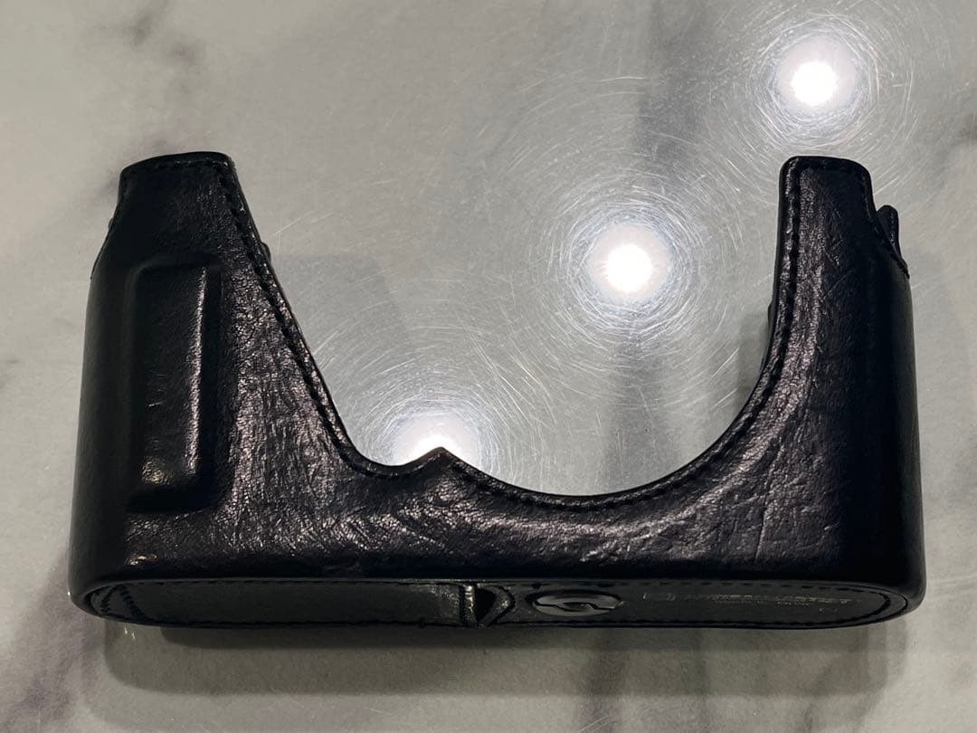 ARTISAN&ARTIST　ライカCL専用　ボディケース