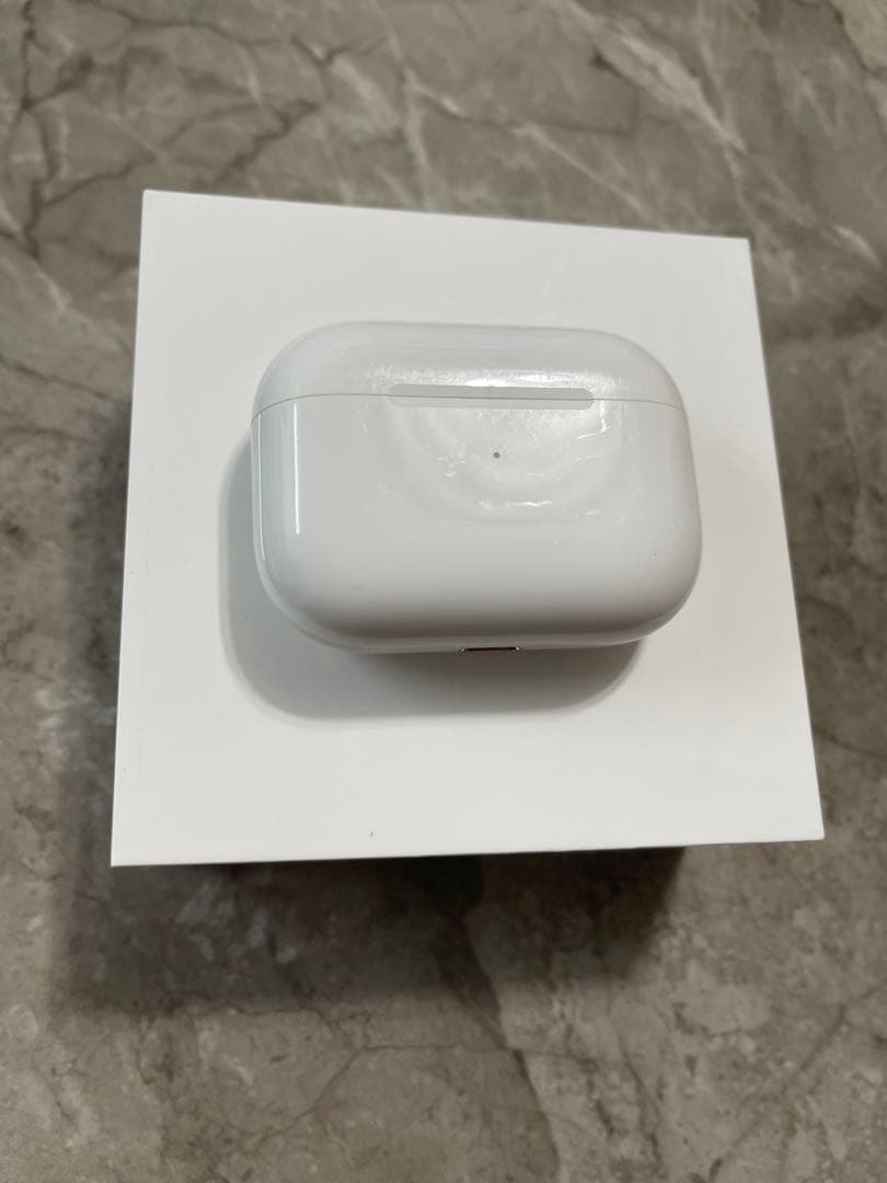 Apple AirPods Pro 本体 充電ケース付き