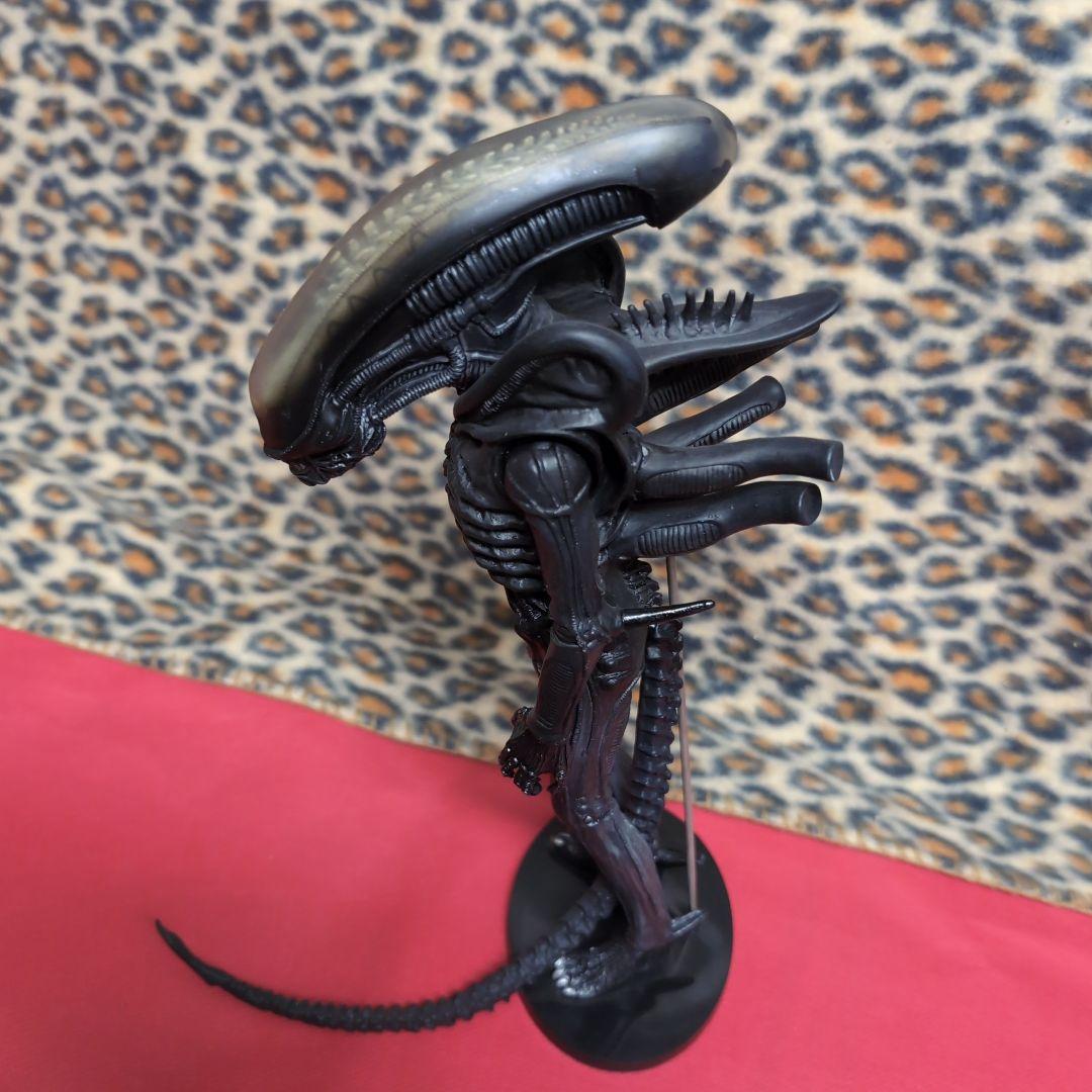 エイリアンフィギュア ブラック　３０cm