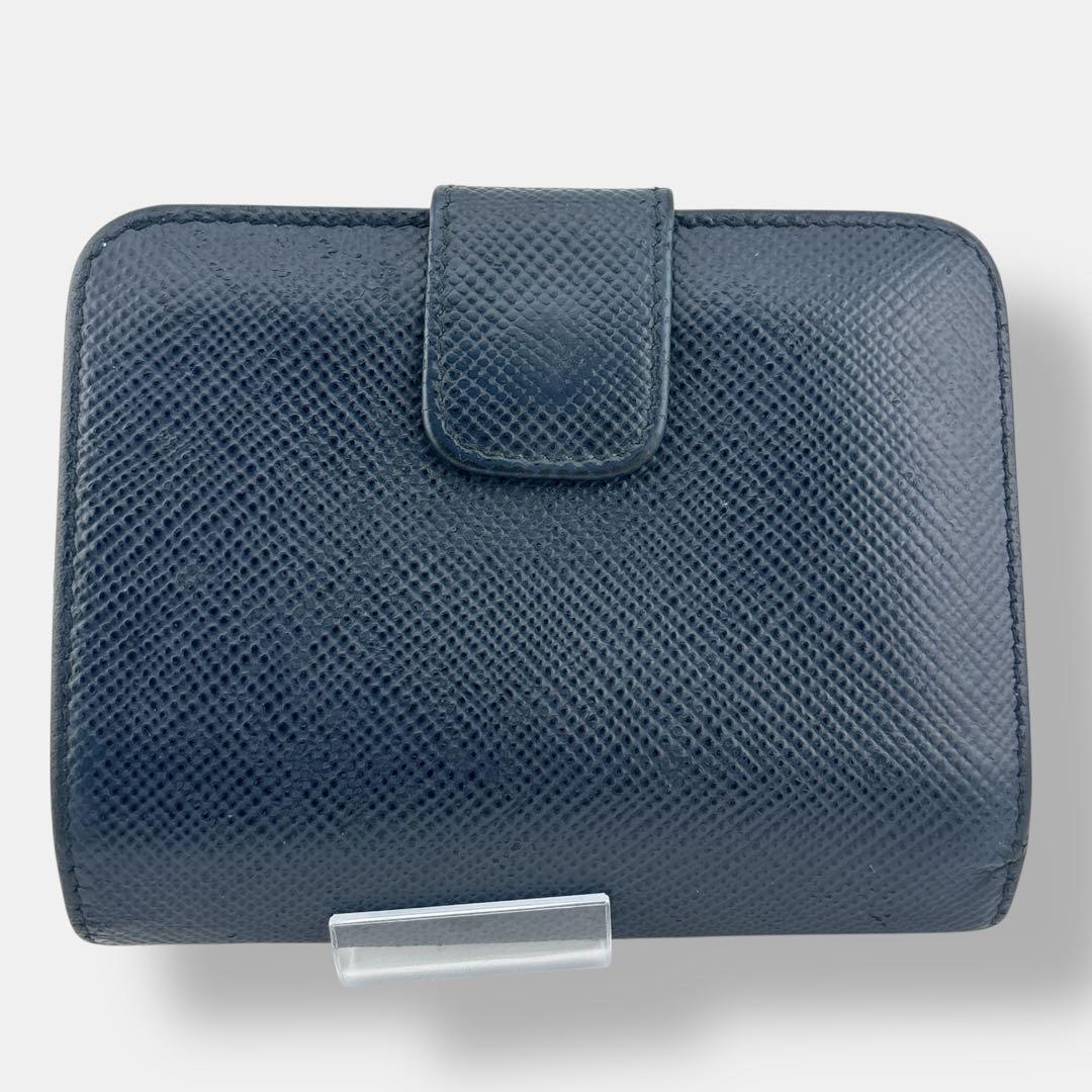 美品 プラダ 二つ折り財布 コンパクト サフィアーノレザー ロゴ 1ML018