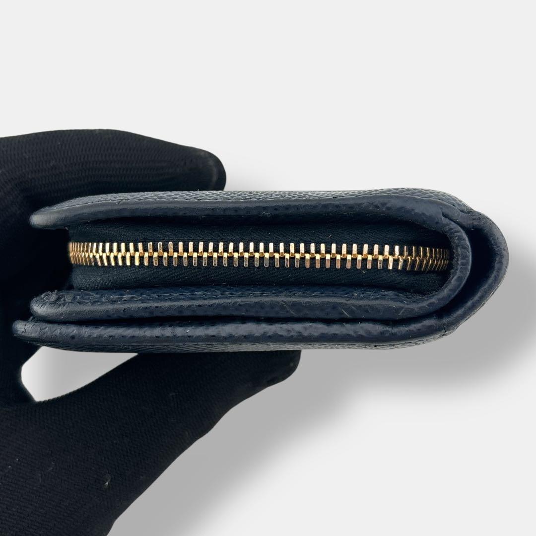 美品 プラダ 二つ折り財布 コンパクト サフィアーノレザー ロゴ 1ML018