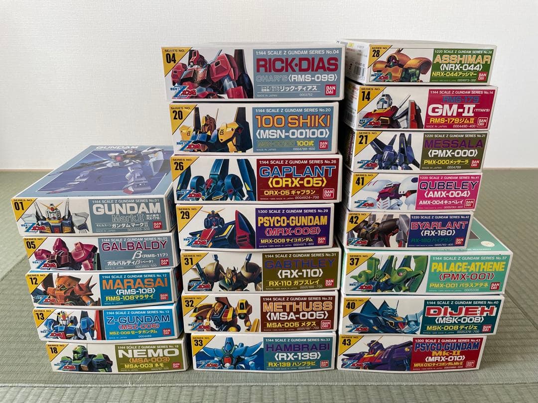 【旧キット】 Zガンダムプラモデル 20体 + おまけ2体