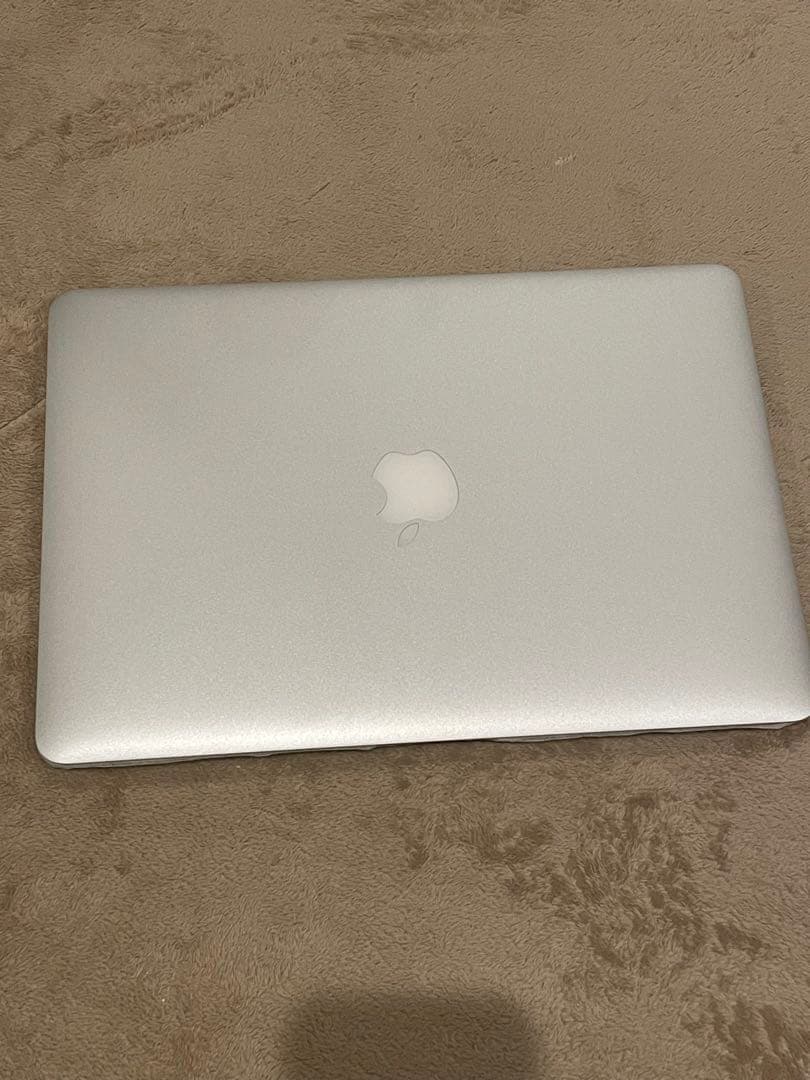【美品】MacBook Air 13.3 MQD42J/A 256GB