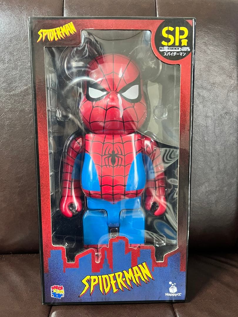 アイアンマン　スパイダーマン　ベアブリック