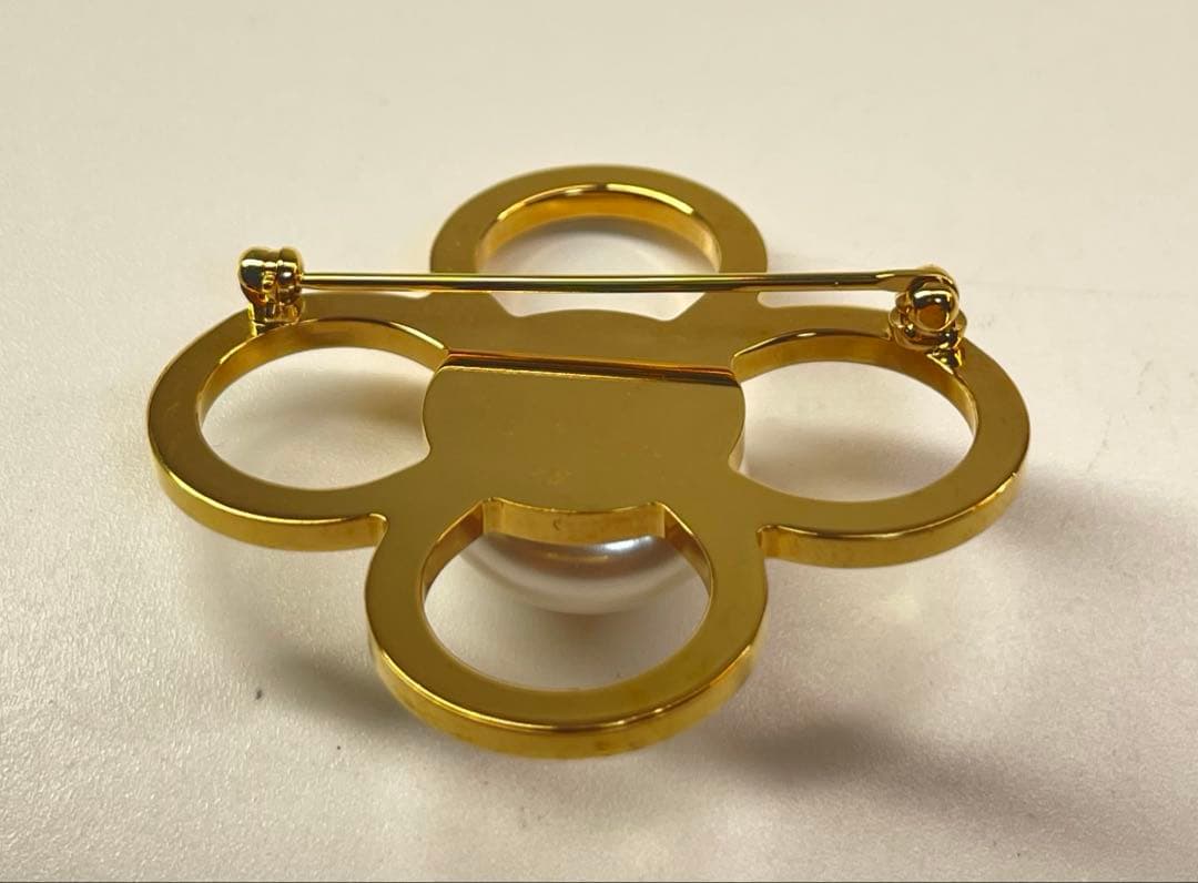 LOUISVUITTON(ルイ・ヴィトン)ブローチ