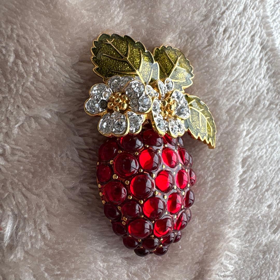 ヴィンテージ KJL ケネス ジェイ レーン エナメル ストロベリー