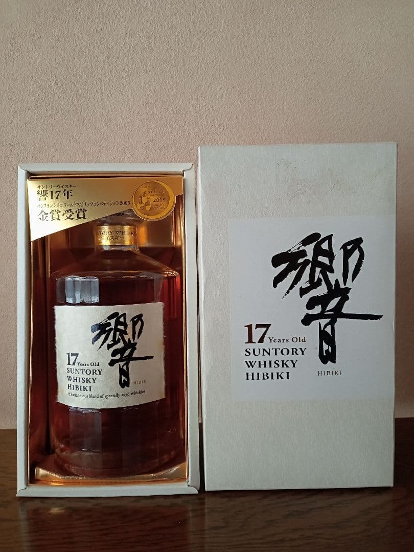 サントリー響17年 700mI 裏ゴールドラベル