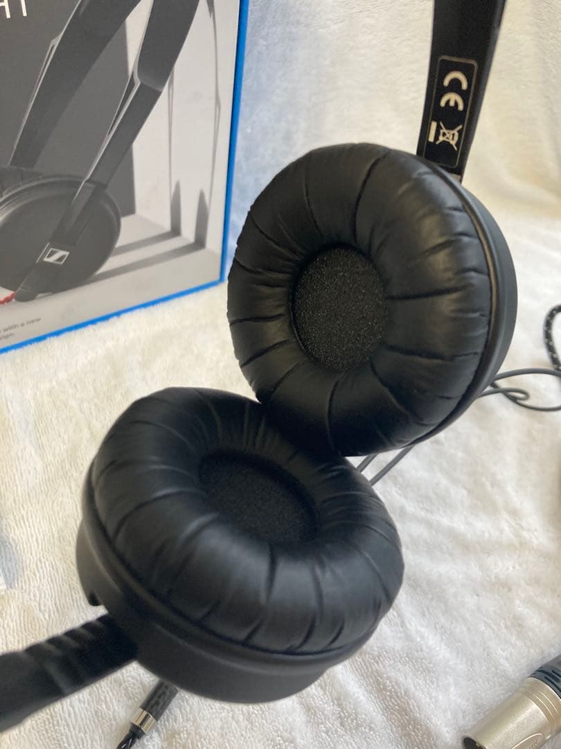 ゼンハイザーHD 25 LIGHT バランスリケーブルと変換アダプター付属